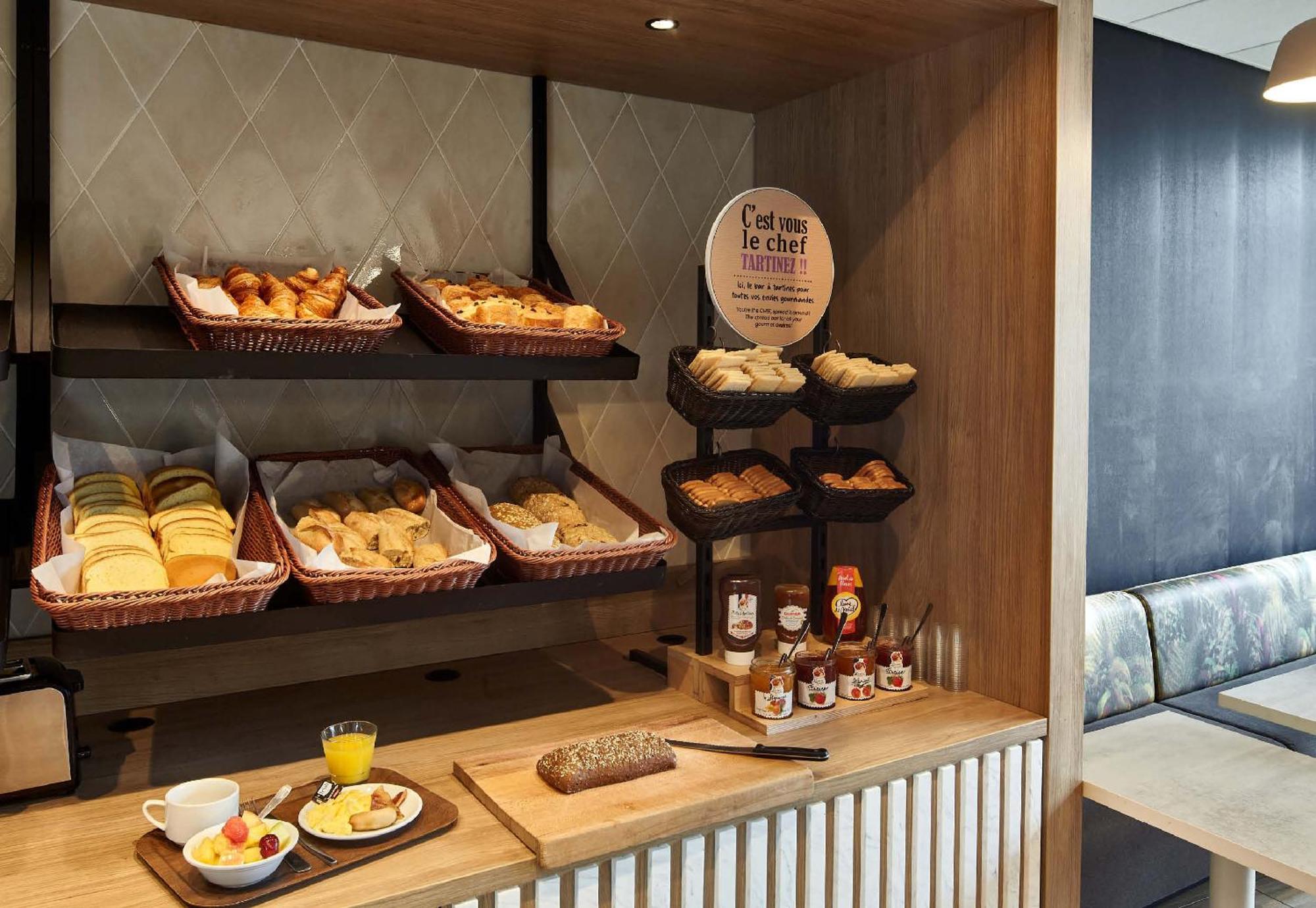 B&B Hotel Lille Villeneuve D'Ascq Grand Stade Eksteriør billede