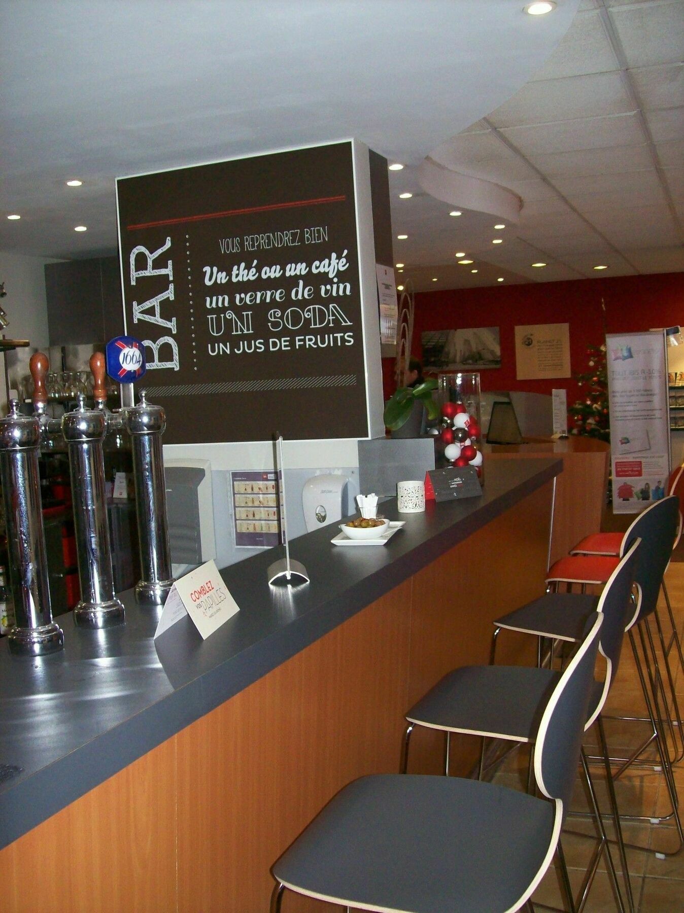B&B Hotel Lille Villeneuve D'Ascq Grand Stade Eksteriør billede