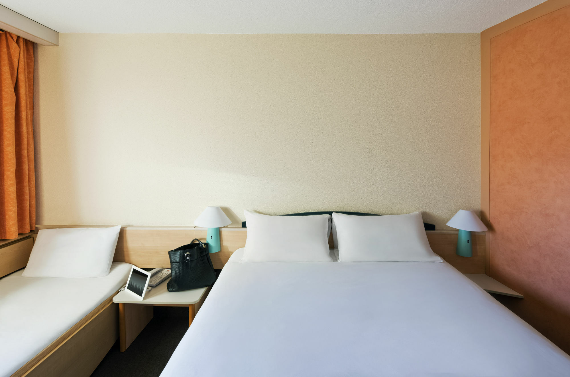 B&B Hotel Lille Villeneuve D'Ascq Grand Stade Eksteriør billede